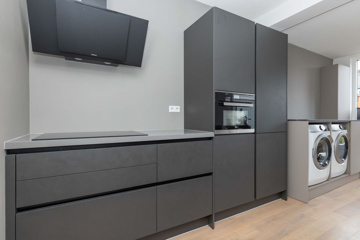 Photo 19 of Ruysdaelstraat 63