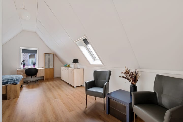 Foto 35 van Knopkruid 19