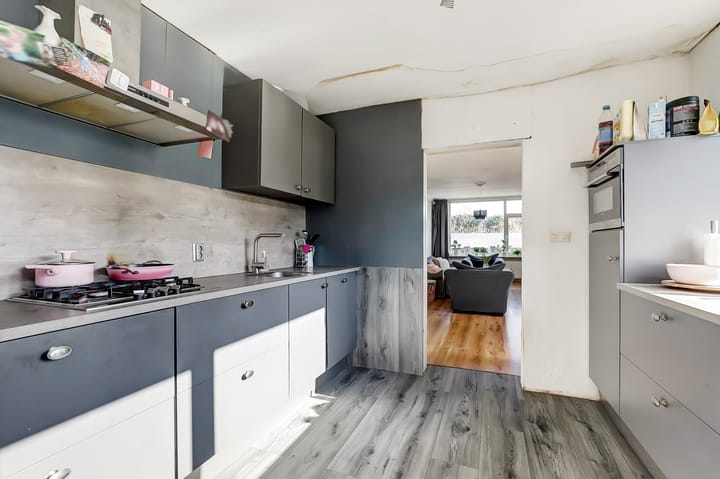 Photo 11 of Parallelweg SS 106