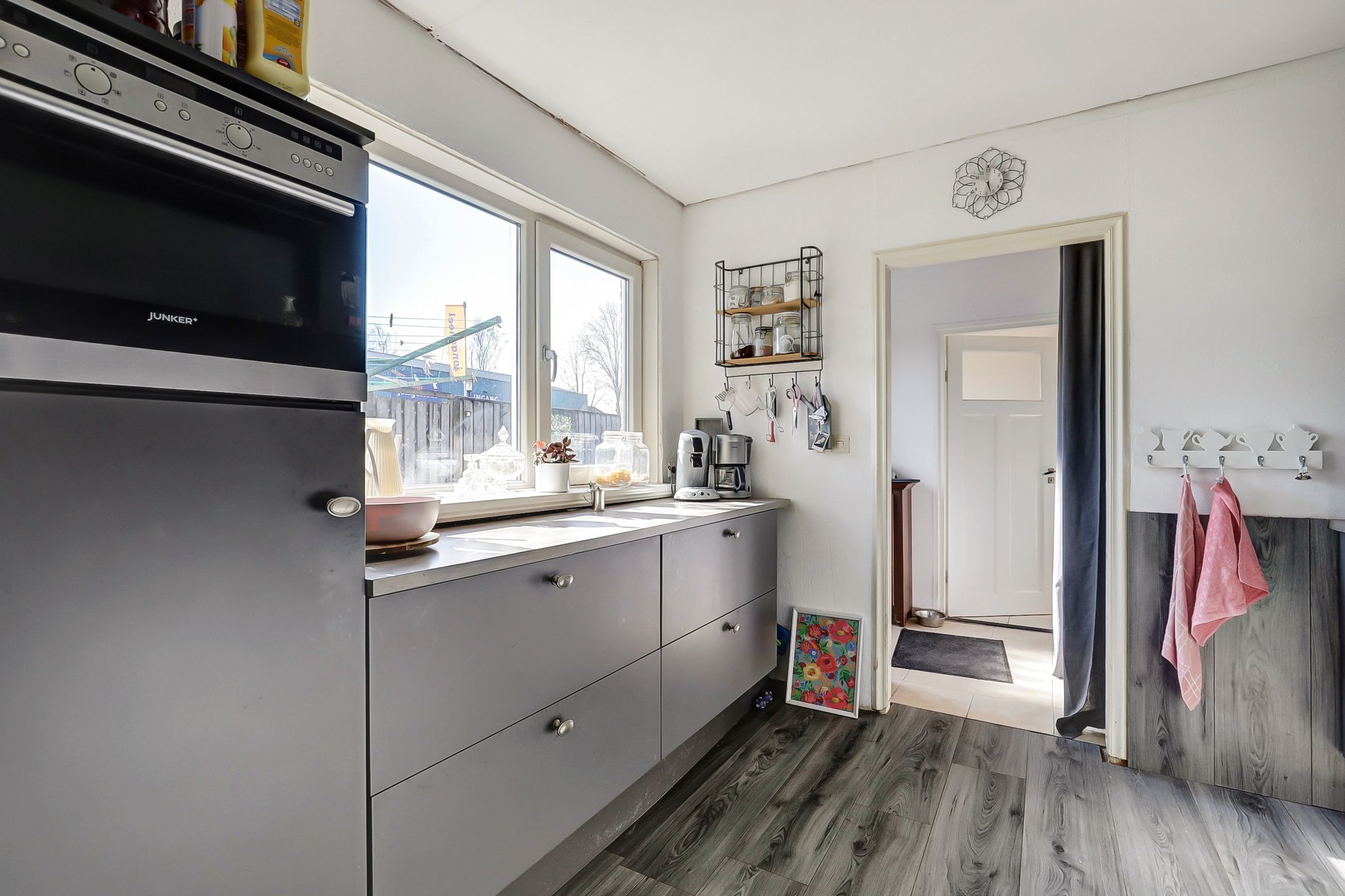 Foto 12 van Parallelweg SS 106