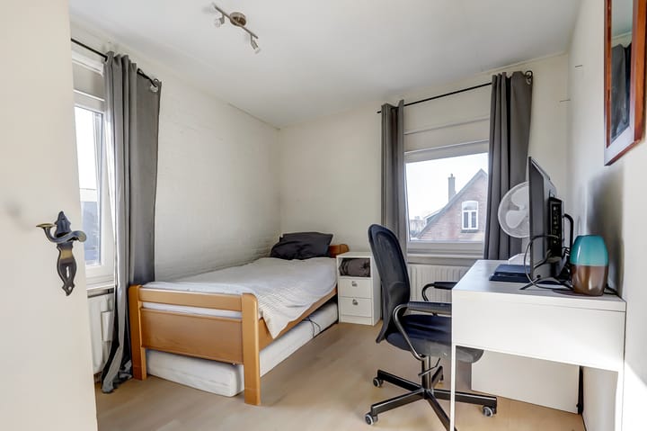 Photo 21 of Parallelweg SS 106