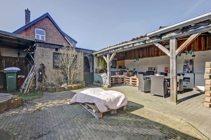 Photo 28 of Parallelweg SS 106