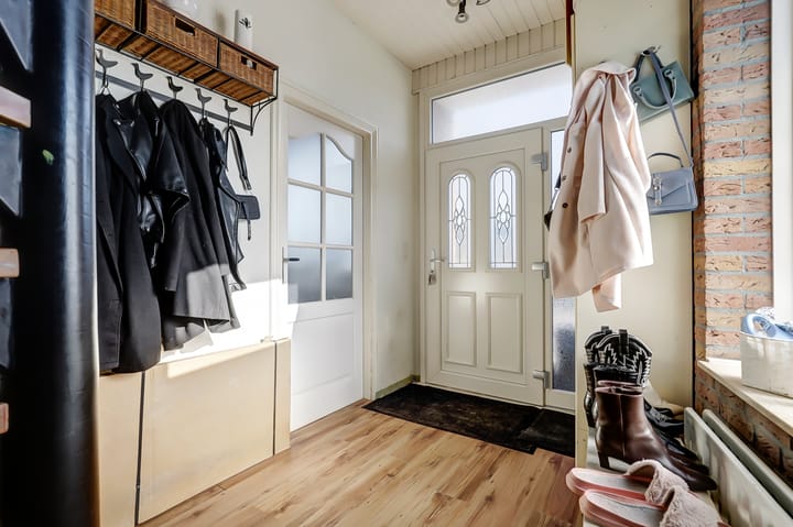 Photo 16 of Parallelweg SS 106