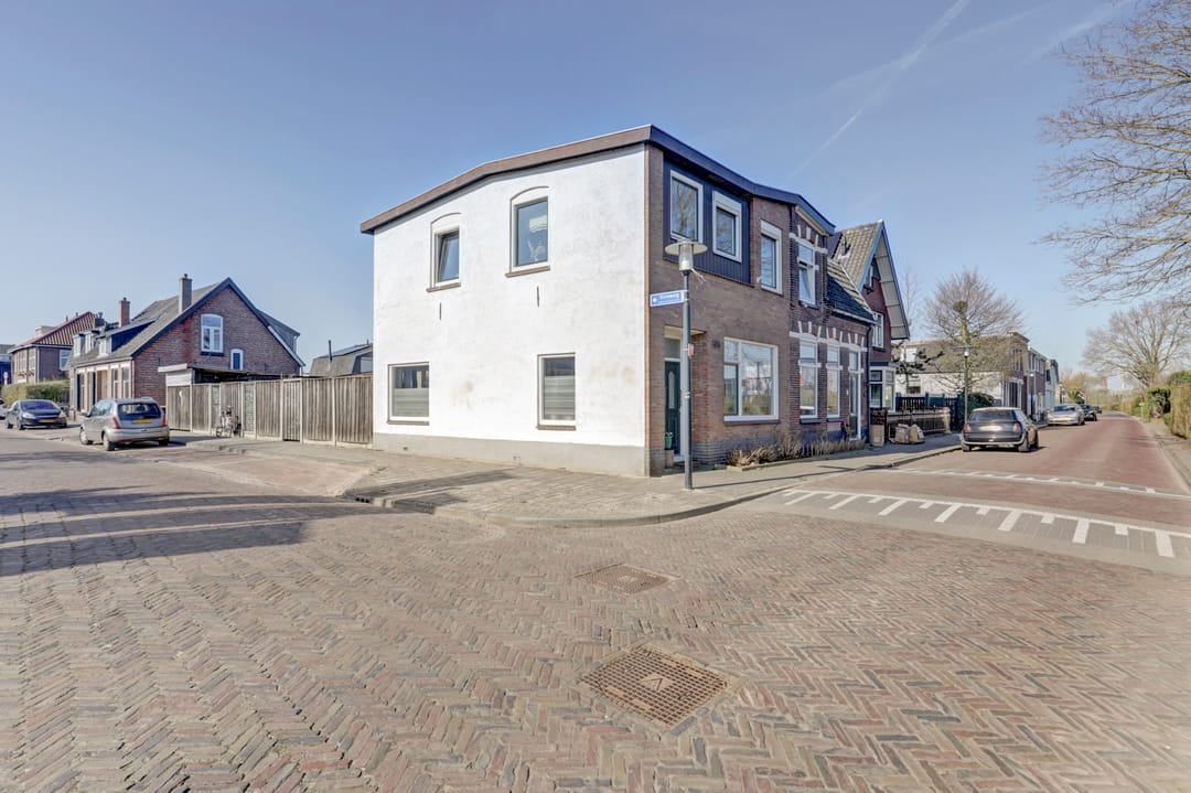 Foto 32 van Parallelweg SS 106