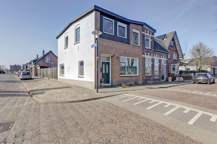 Photo 34 of Parallelweg SS 106