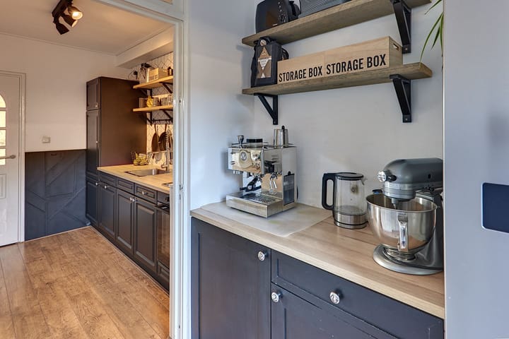 Foto 11 van Alberdingk Thijmlaan 49