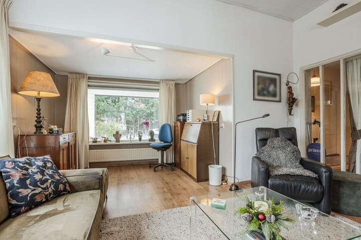 Foto 4 van Parallelweg 96