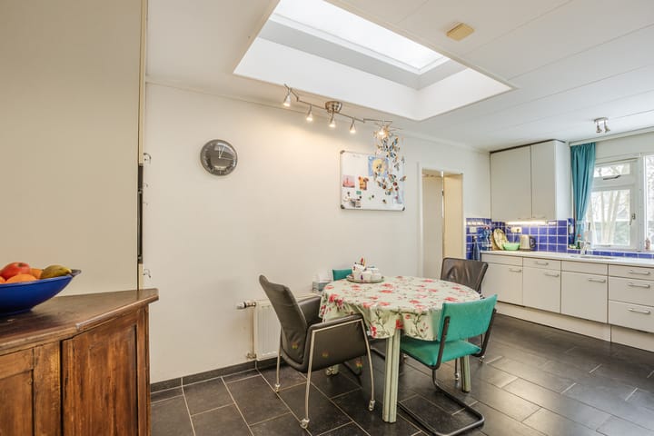 Foto 14 van Parallelweg 96