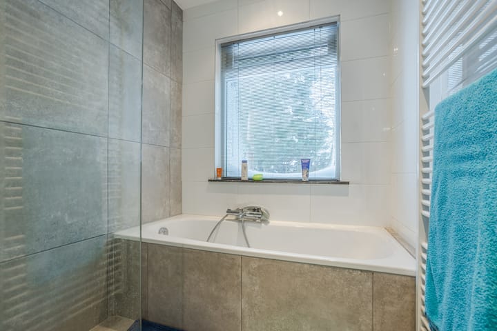 Foto 34 van Parallelweg 96