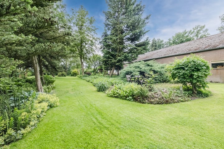 Foto 73 van Parallelweg 96