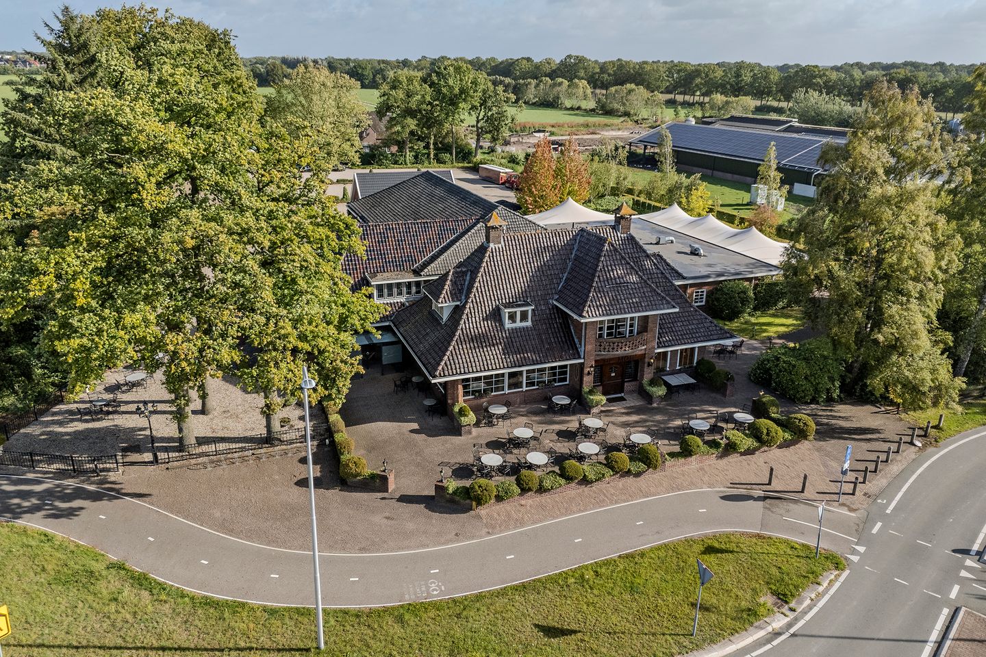 Bekijk foto 2 van Arnhemseweg 95