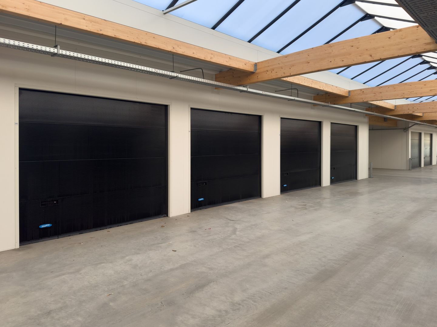 Foto 14 van Industrieweg 69-169