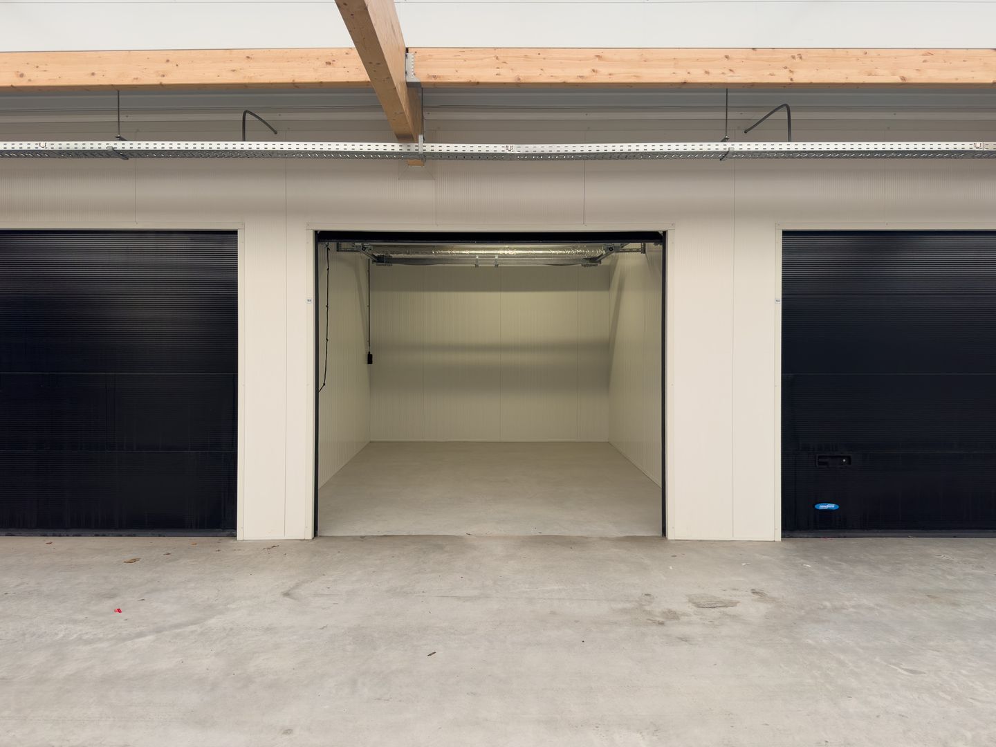 Bekijk foto 3 van Industrieweg 69-169