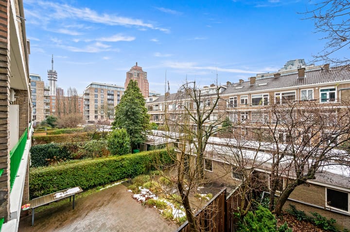 Photo 19 of Wilhelminastraat 93