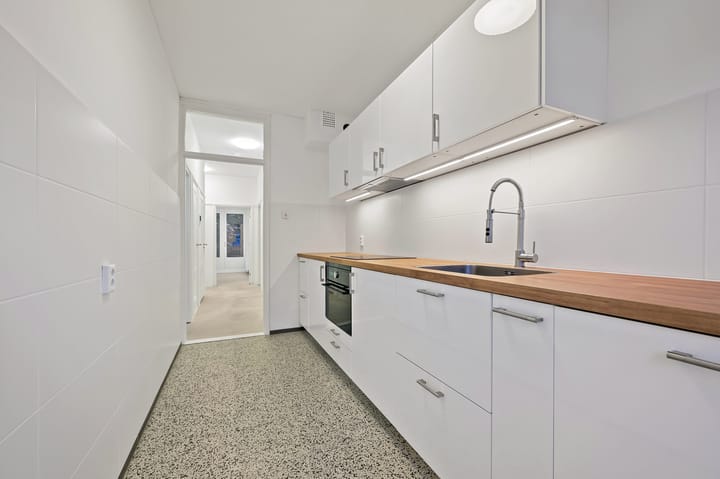 Photo 20 of Wilhelminastraat 93