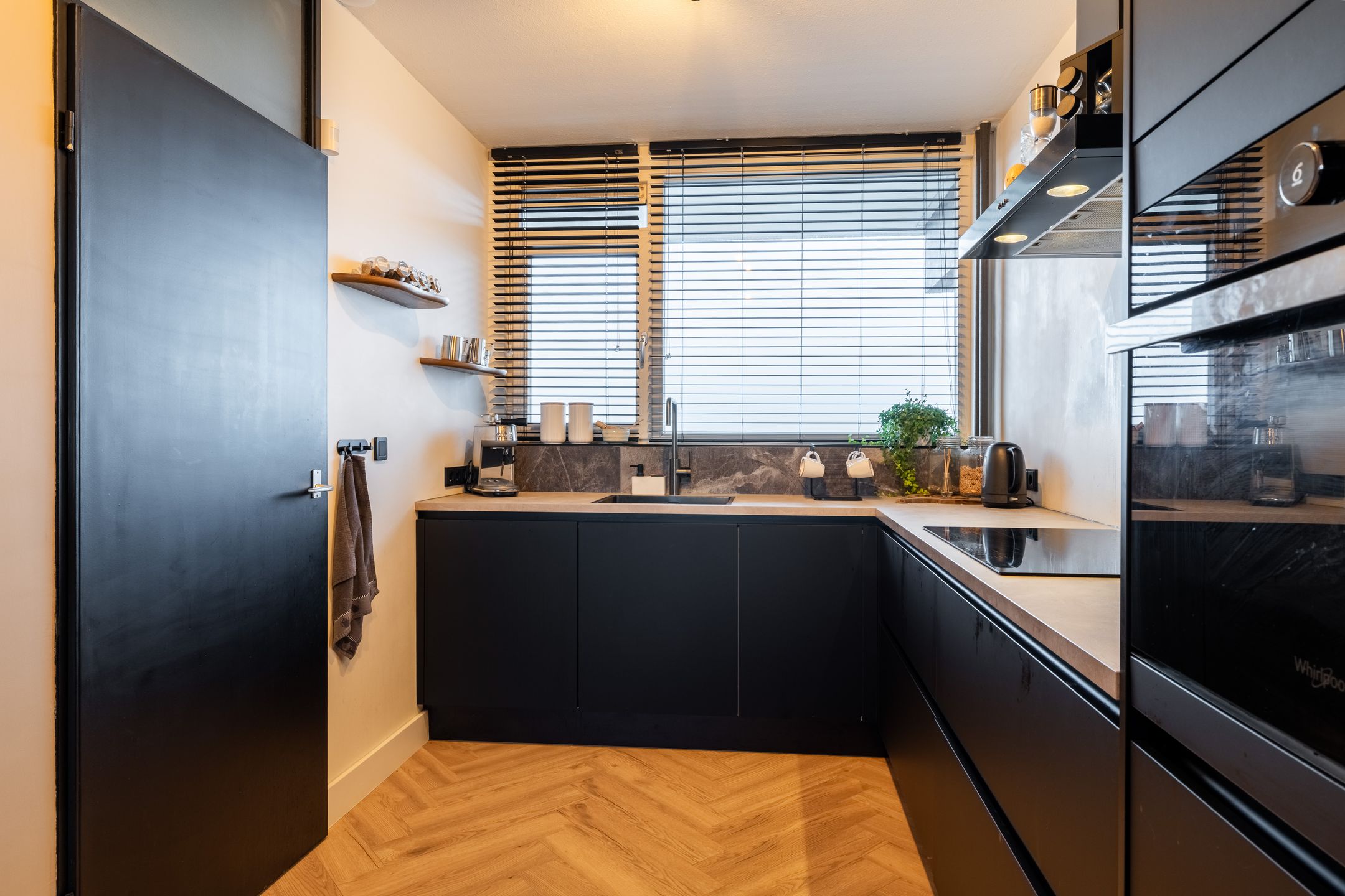 Photo 9 of Geessinkweg 113