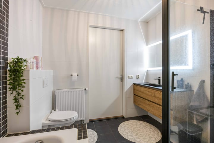 Foto 46 van Huizingerweg 22