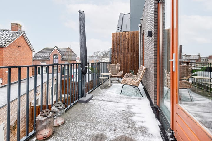 Foto 20 van F B Deurvorststraat 65