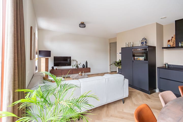 Foto 21 van F B Deurvorststraat 65