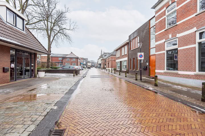 Foto 31 van F B Deurvorststraat 65