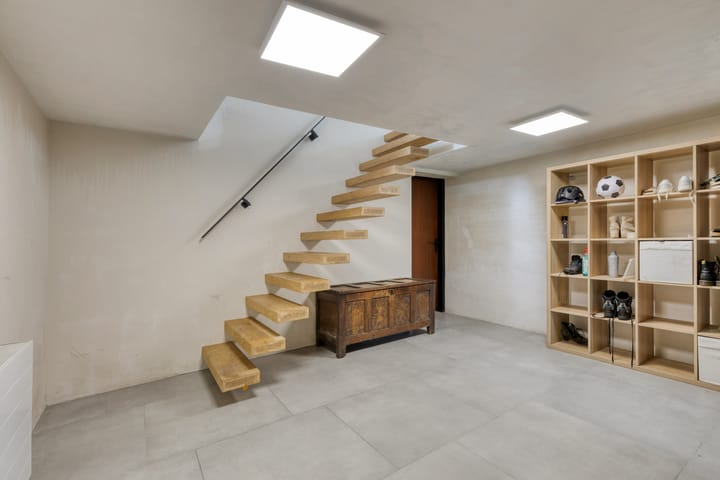 Photo 32 of Kaaistraat 27