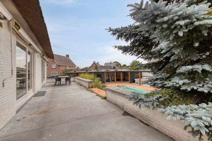 Photo 36 of Kaaistraat 27