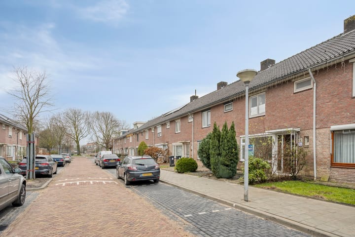 Foto 8 van Hendrik Mandestraat 21