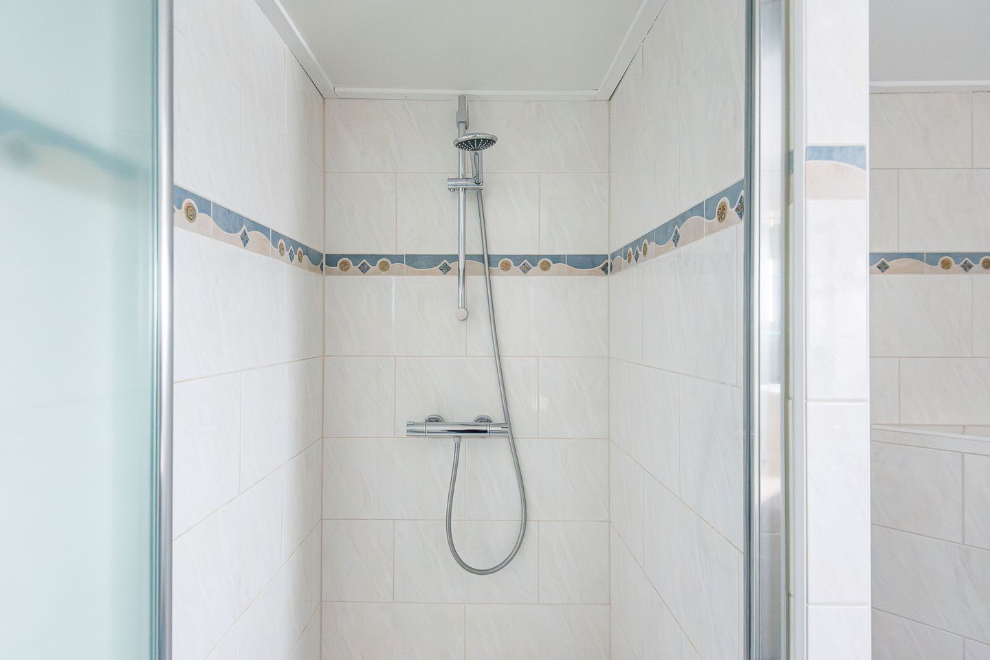 Photo 25 of Dr Schaepmanstraat 48