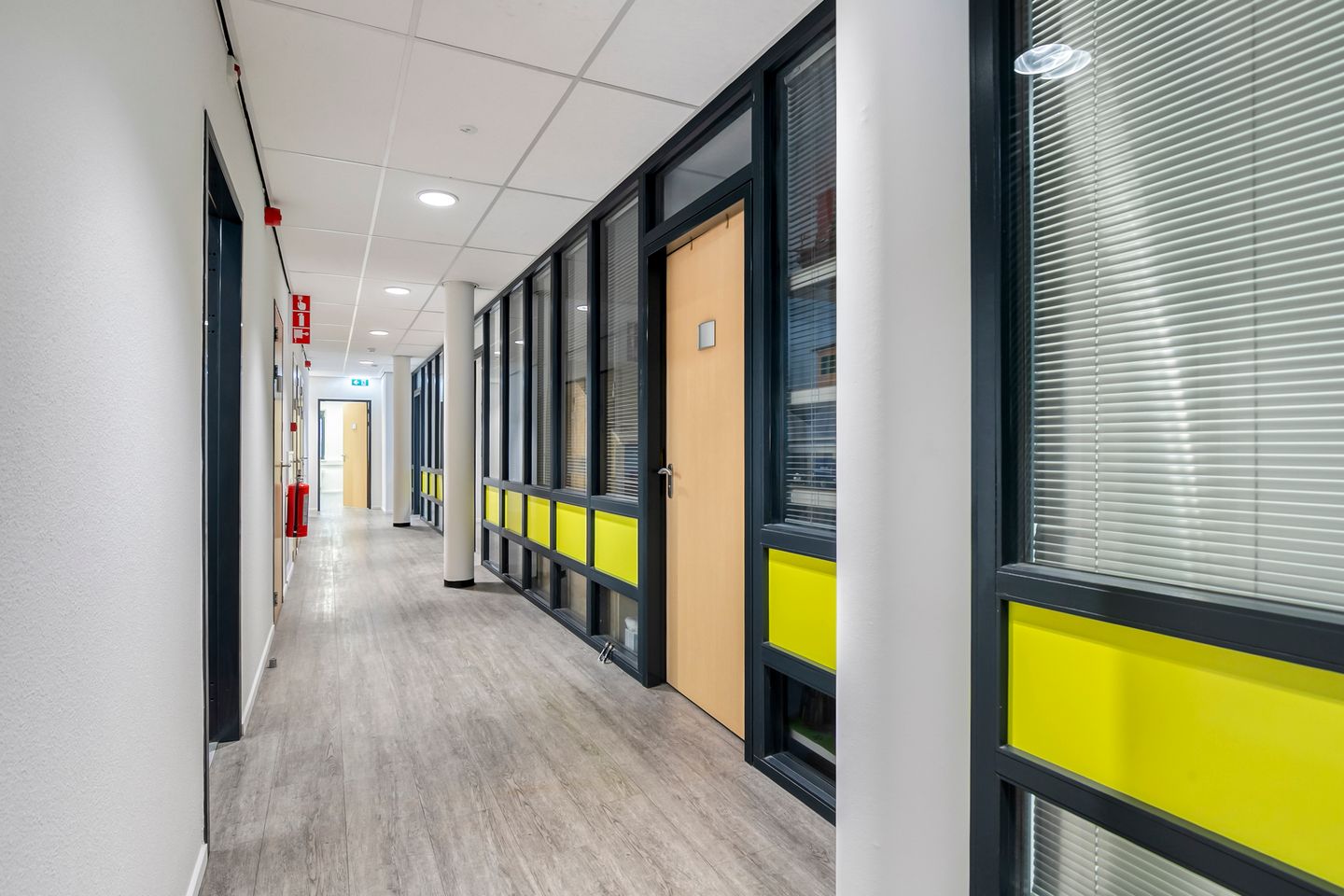 Bekijk foto 4 van Oostelijke Rondweg 1