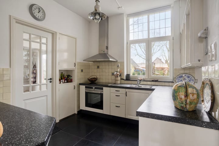 Foto 24 van Stationsweg 3