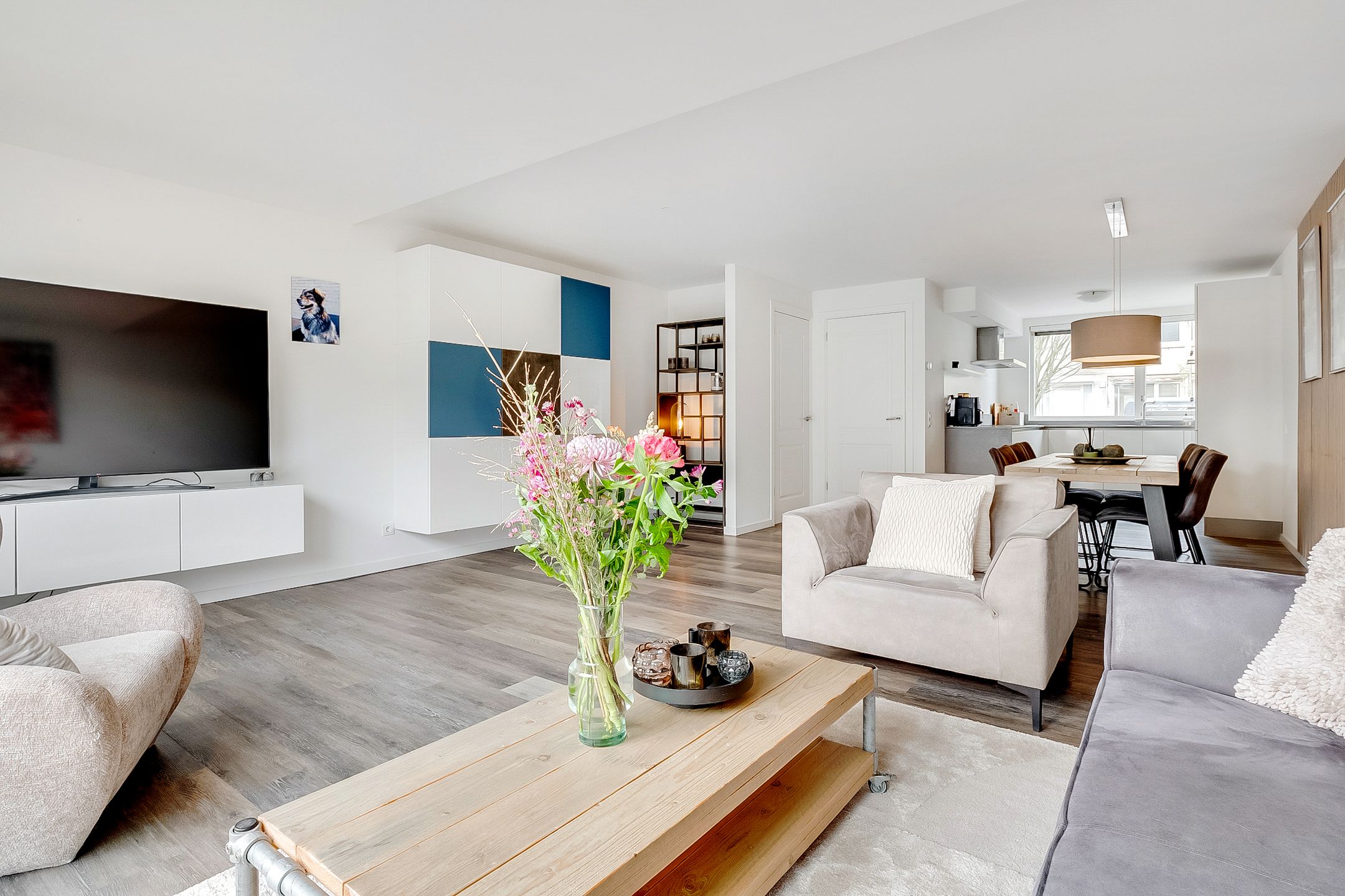 Buying a house in The Netherlands., Tjalk 112