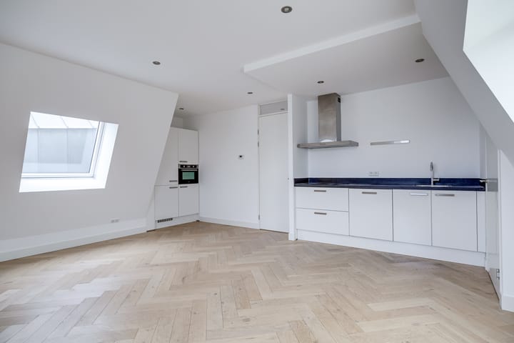 Foto 13 van Bemuurde Weerd O.Z. 42-E