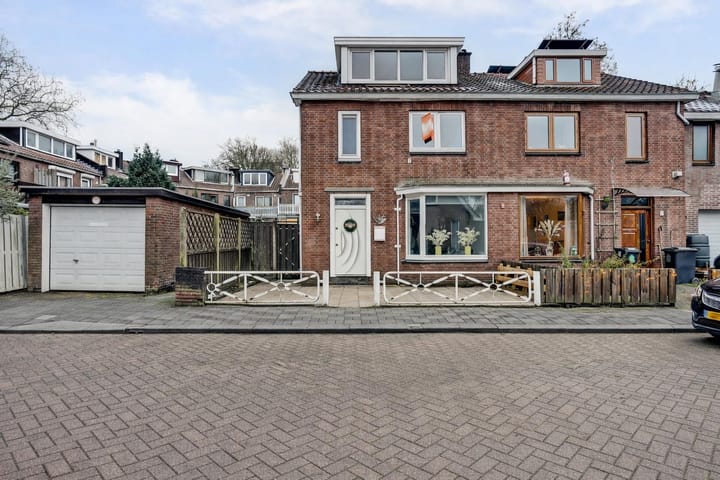 Foto 1 van Hendrik van Winkelhofstraat 4