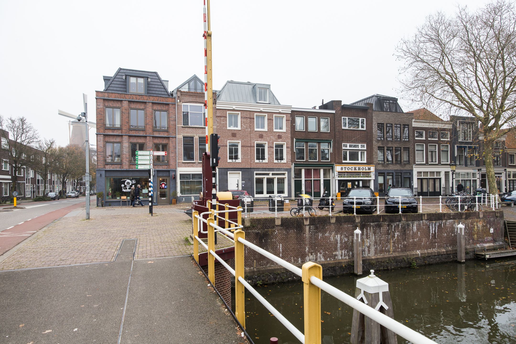 Foto 39 van Bemuurde Weerd O.Z. 42-E