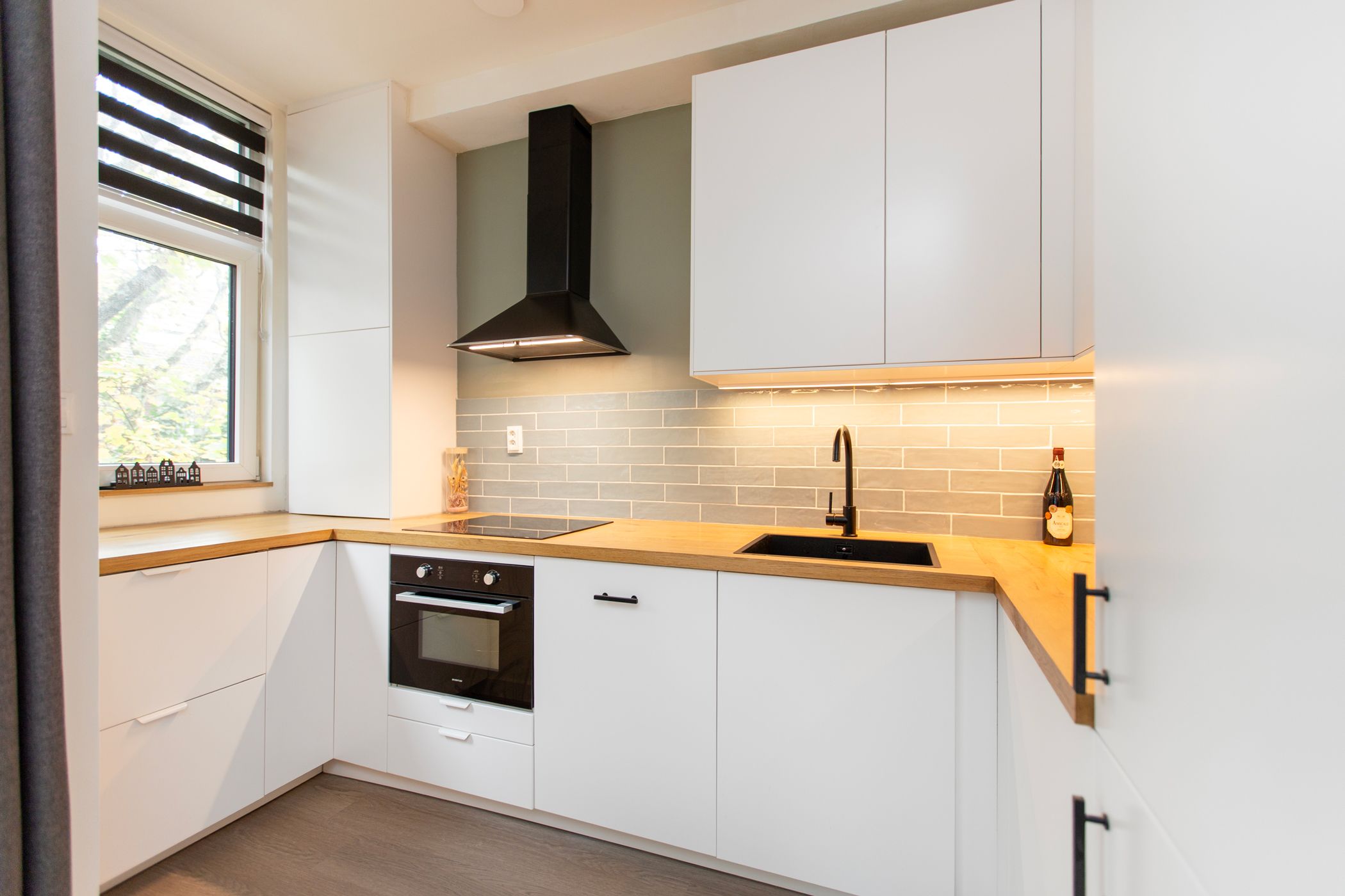Photo 9 of Watergeusstraat 4-B02