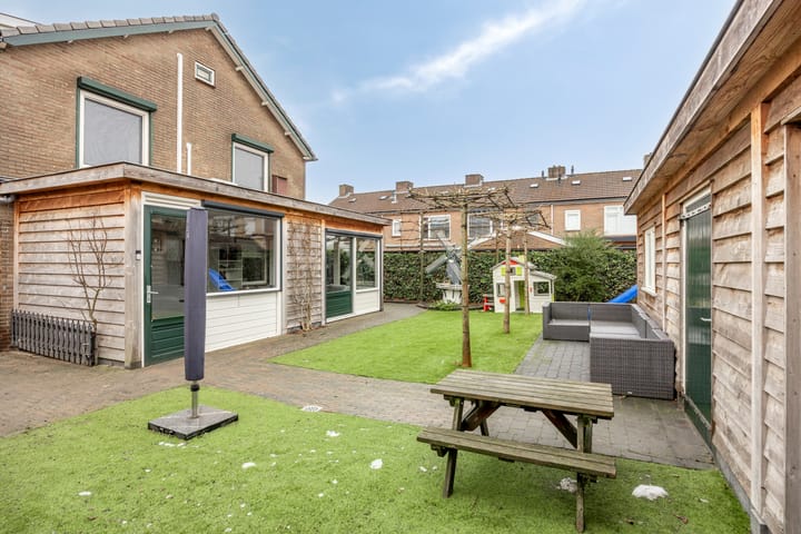 Foto 51 van Lijsterbesstraat 18