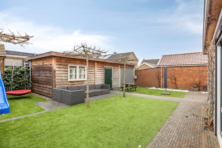 Foto 53 van Lijsterbesstraat 18