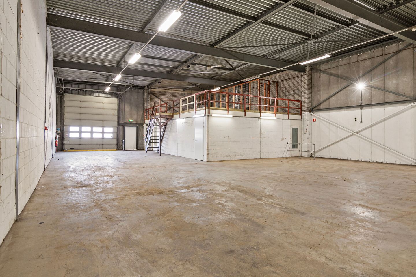 Bekijk foto 5 van Haltewachter 2-4