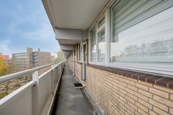 Foto 4 van Chopinplein 120