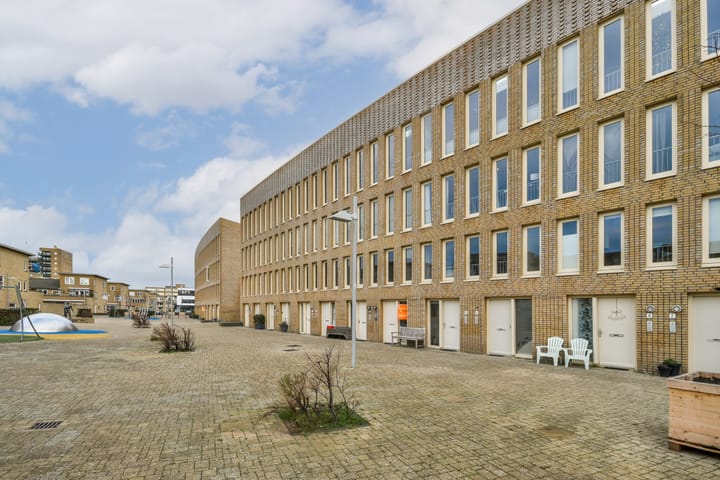 Photo 4 of Verzetsplein 8