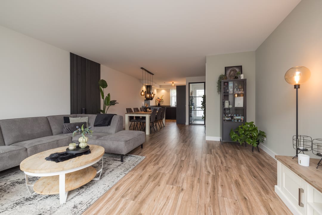 Photo 13 of Burgemeester van Niekerklaan 70