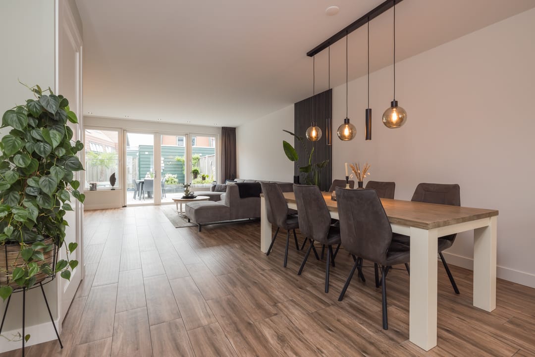 Photo 16 of Burgemeester van Niekerklaan 70