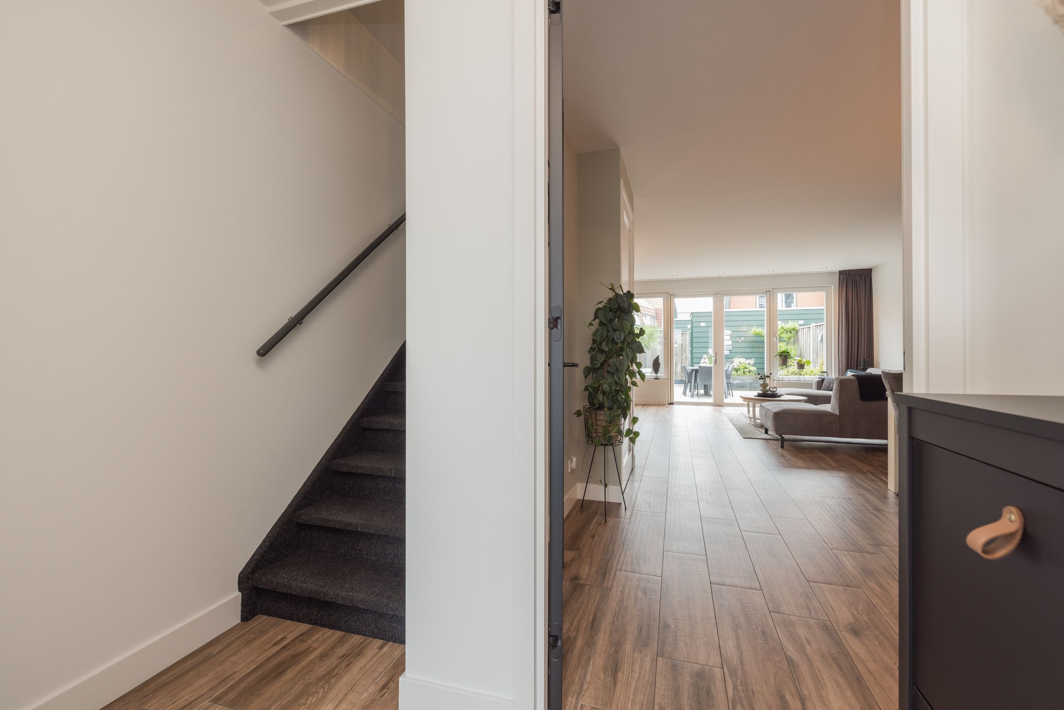 Photo 21 of Burgemeester van Niekerklaan 70