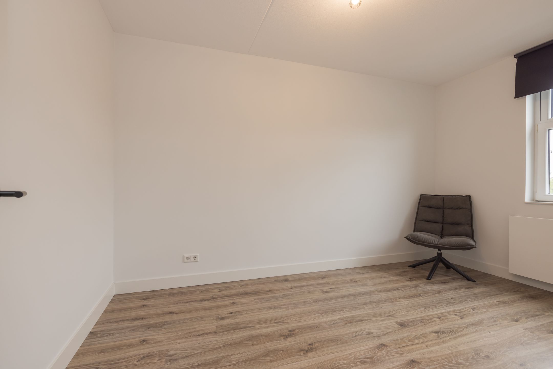 Photo 27 of Burgemeester van Niekerklaan 70