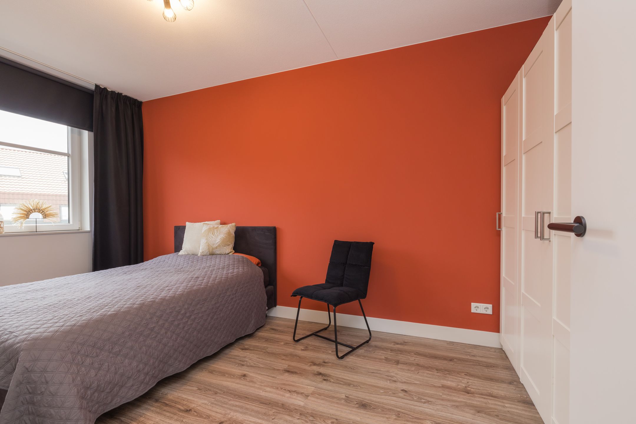 Photo 30 of Burgemeester van Niekerklaan 70