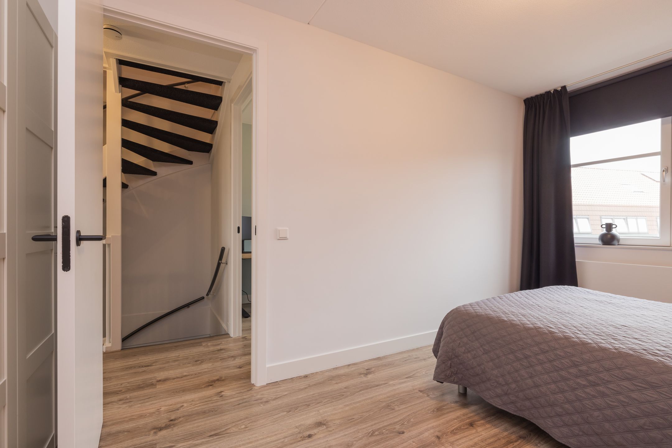 Photo 33 of Burgemeester van Niekerklaan 70