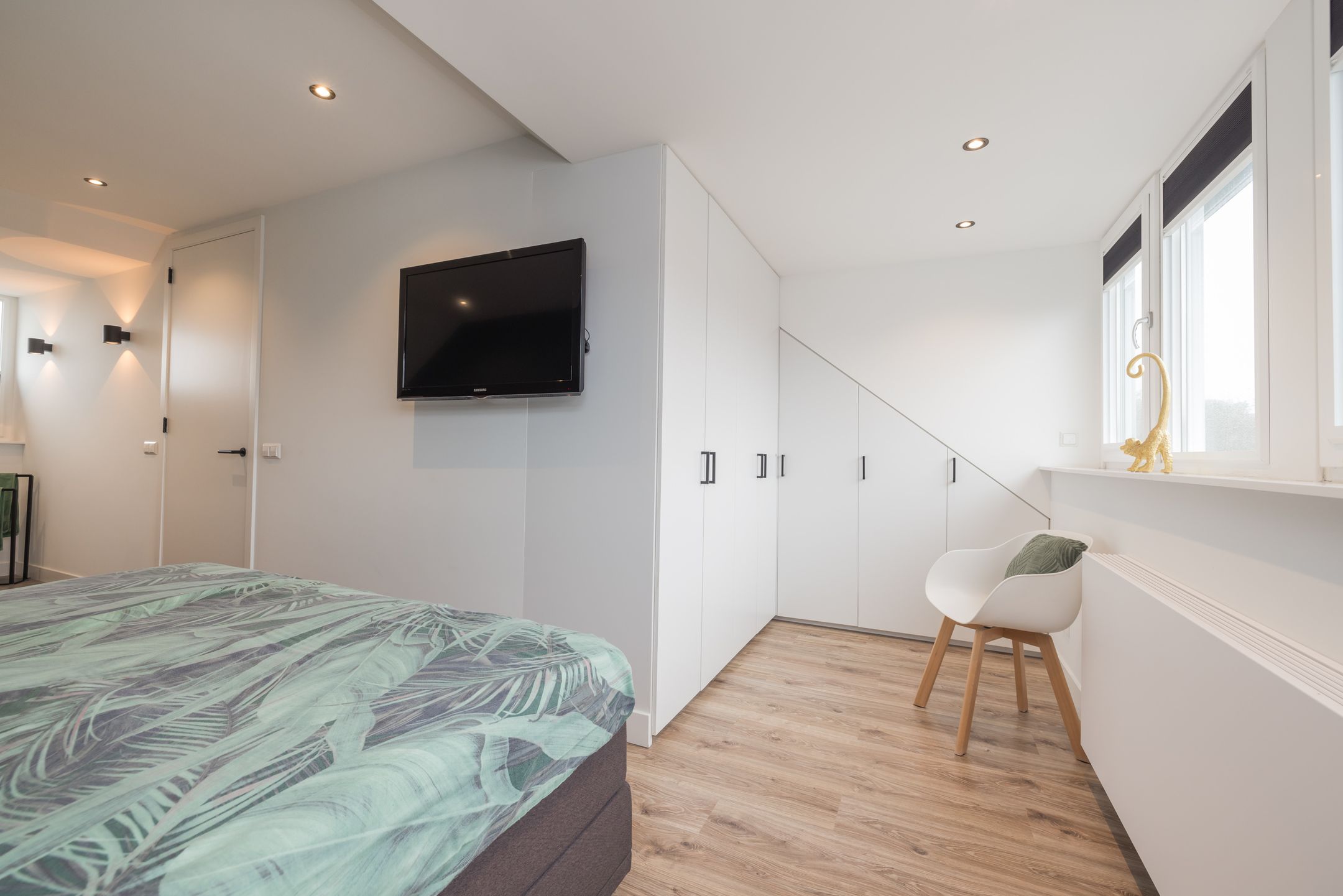 Photo 39 of Burgemeester van Niekerklaan 70