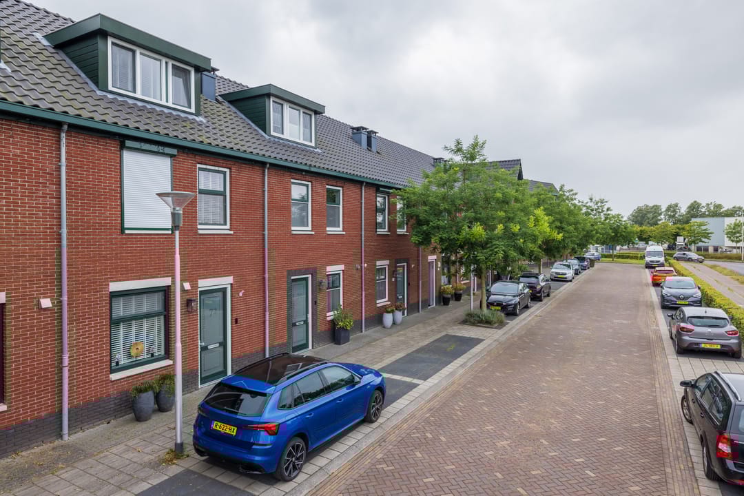 Photo 47 of Burgemeester van Niekerklaan 70