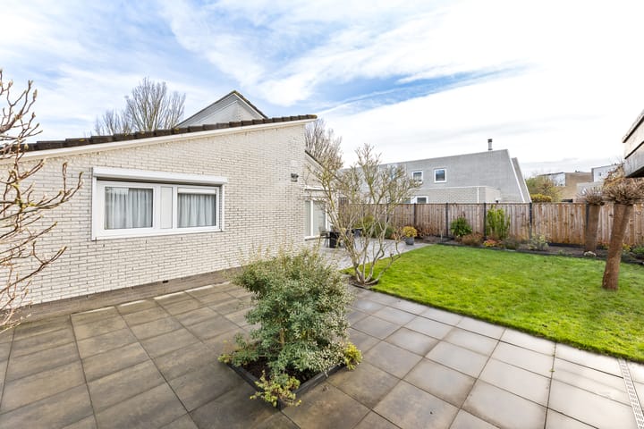 Photo 44 of Rosenburglaan 231