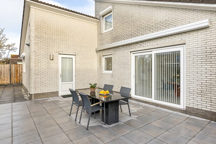 Photo 45 of Rosenburglaan 231